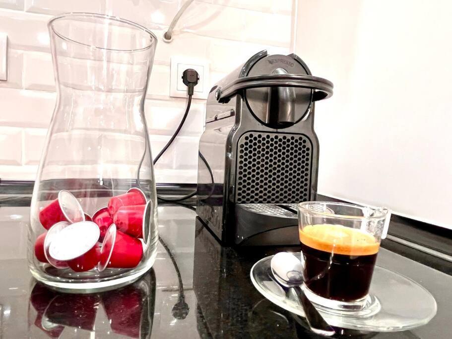 New-Romantic Studio Near The Beach! Paco de Arcos Bagian luar foto