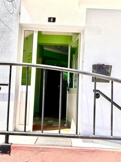 New-Romantic Studio Near The Beach! Paco de Arcos Bagian luar foto